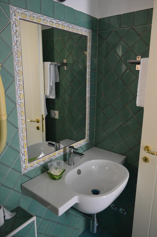 Bed & Breakfast Borgo 800 *
